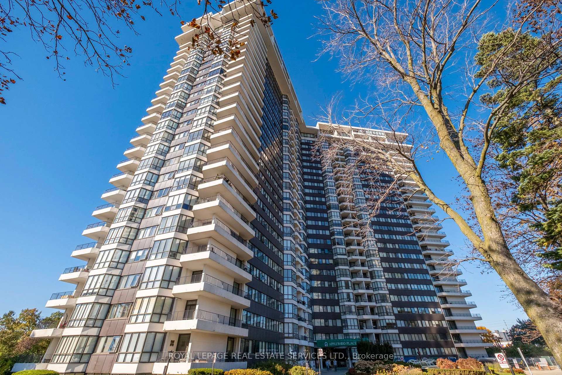 Photo of Unit 416, 1333 Bloor Street