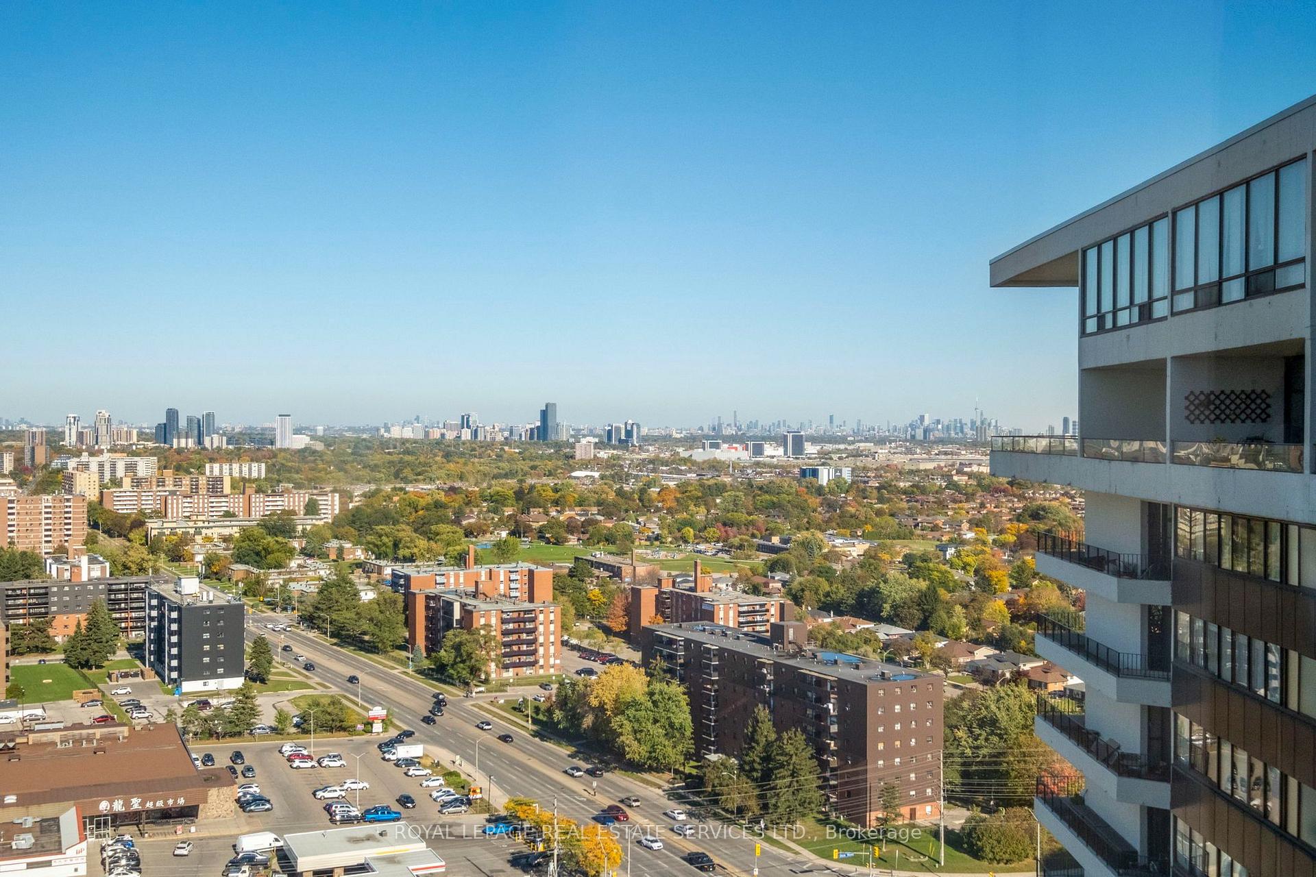 Photo 12 of Unit 416, 1333 Bloor Street, Mississauga, Applewood — HOMEH