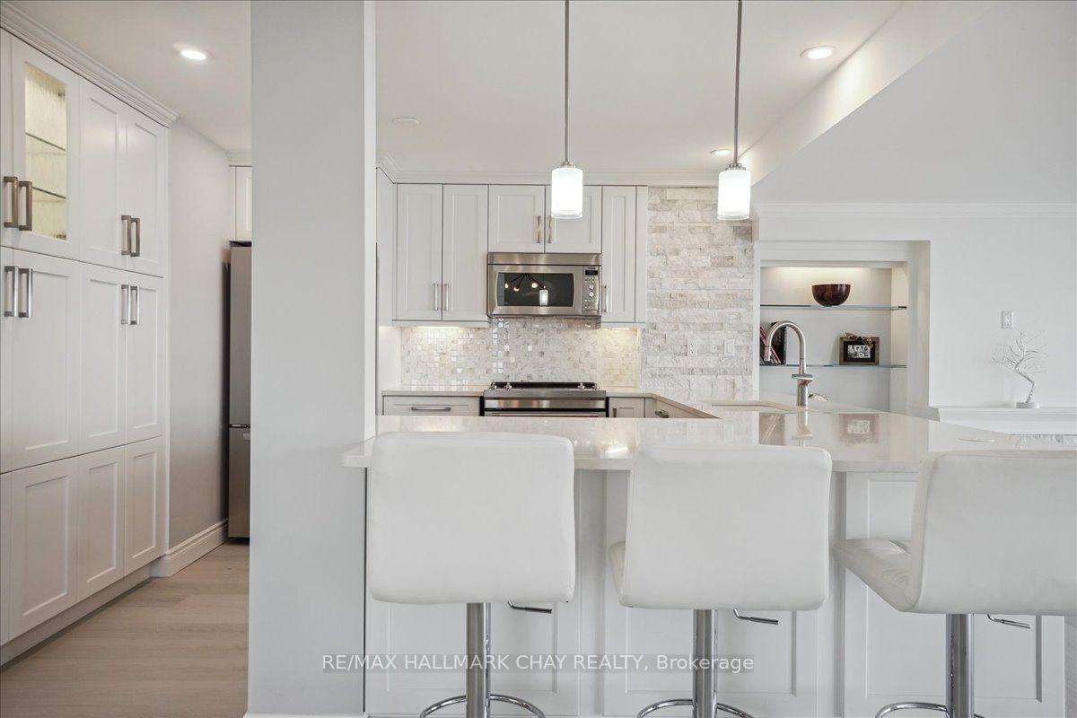 Photo 7 of Unit 1208, 181 Collier Street, Barrie, City Centre — HOMEH