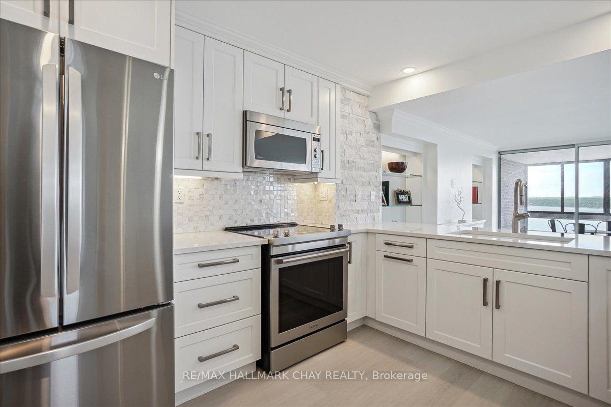 Photo 8 of Unit 1208, 181 Collier Street, Barrie, City Centre — HOMEH