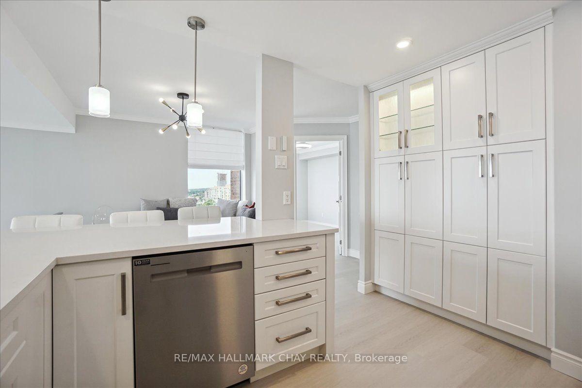 Photo 9 of Unit 1208, 181 Collier Street, Barrie, City Centre — HOMEH