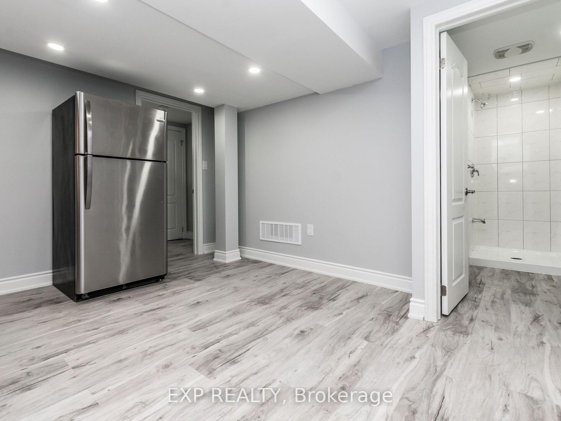 Photo 5 of Unit Basement Apartment, 91 Corby Crescent, Brampton, Brampton South — HOMEH