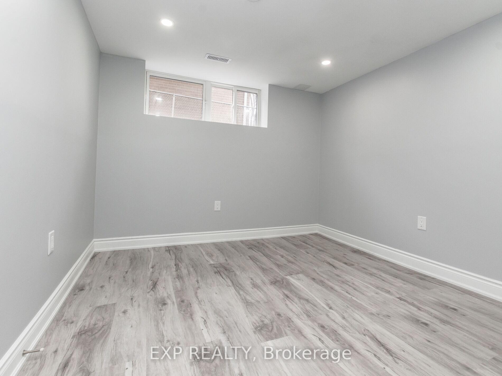 Photo 6 of Unit Basement Apartment, 91 Corby Crescent, Brampton, Brampton South — HOMEH