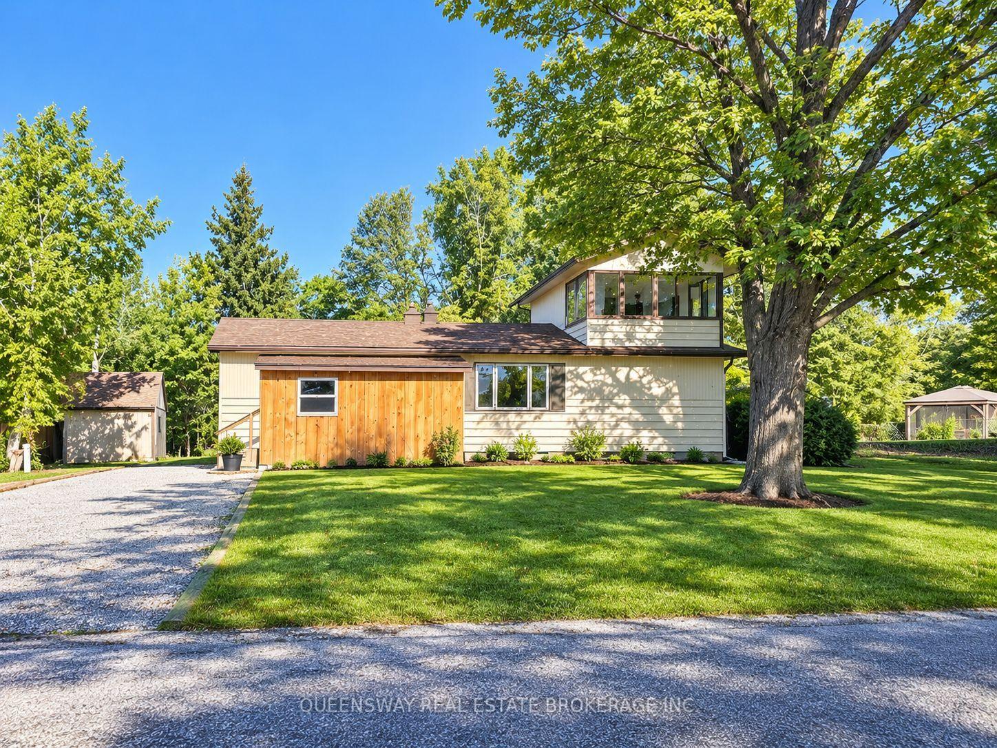 Photo 1 of 63 Ward Avenue, Oro-Medonte, Rural Oro-Medonte — HOMEH