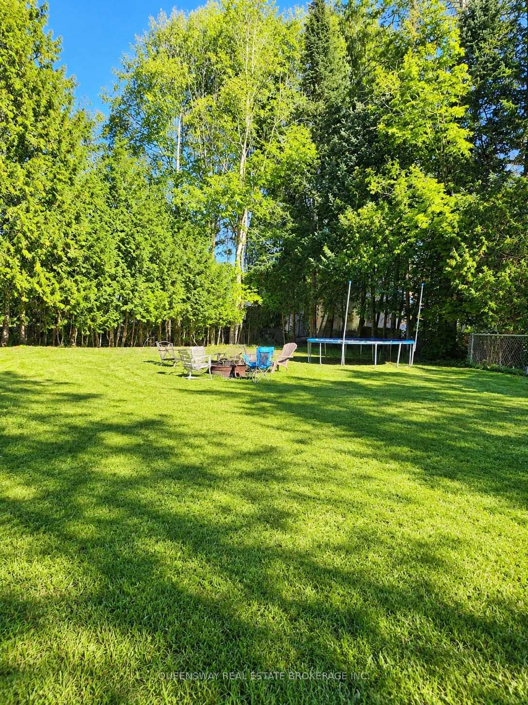 Photo 2 of 63 Ward Avenue, Oro-Medonte, Rural Oro-Medonte — HOMEH