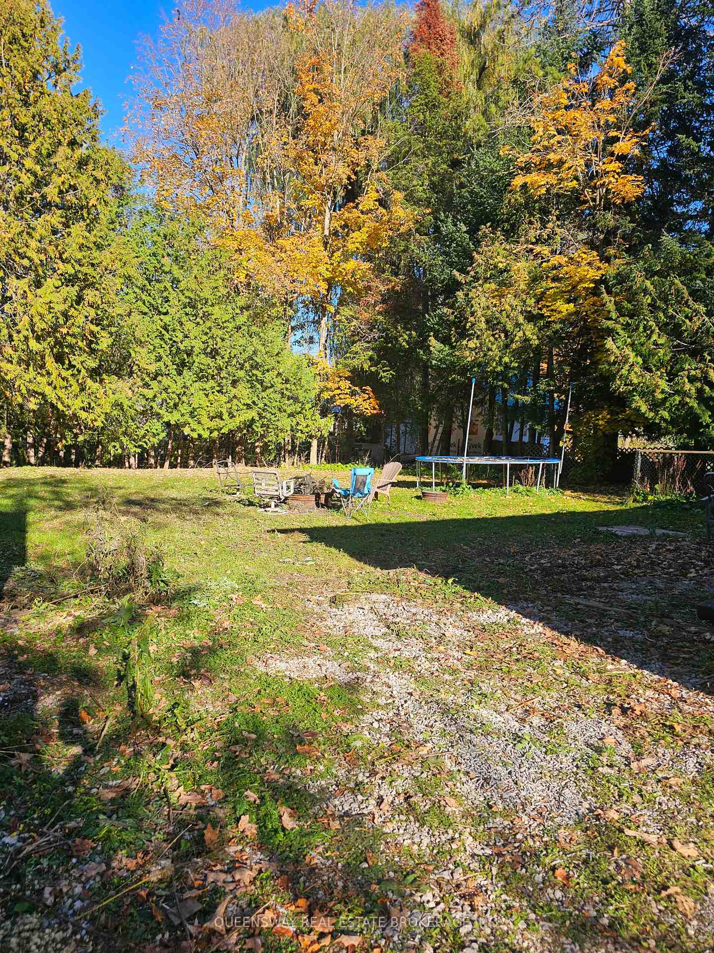 Photo 3 of 63 Ward Avenue, Oro-Medonte, Rural Oro-Medonte — HOMEH