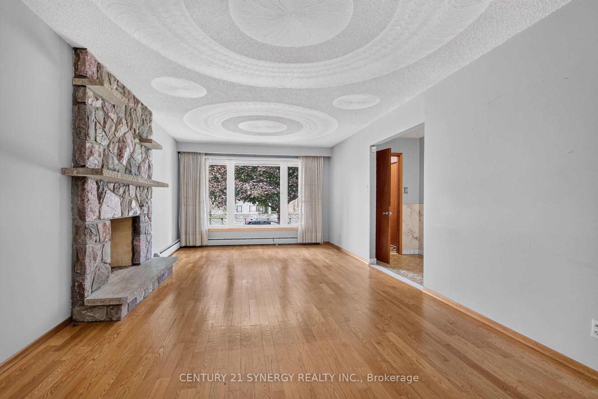 Photo 4 of 974 Greenbriar Avenue, Ottawa, Carleton Heights — HOMEH