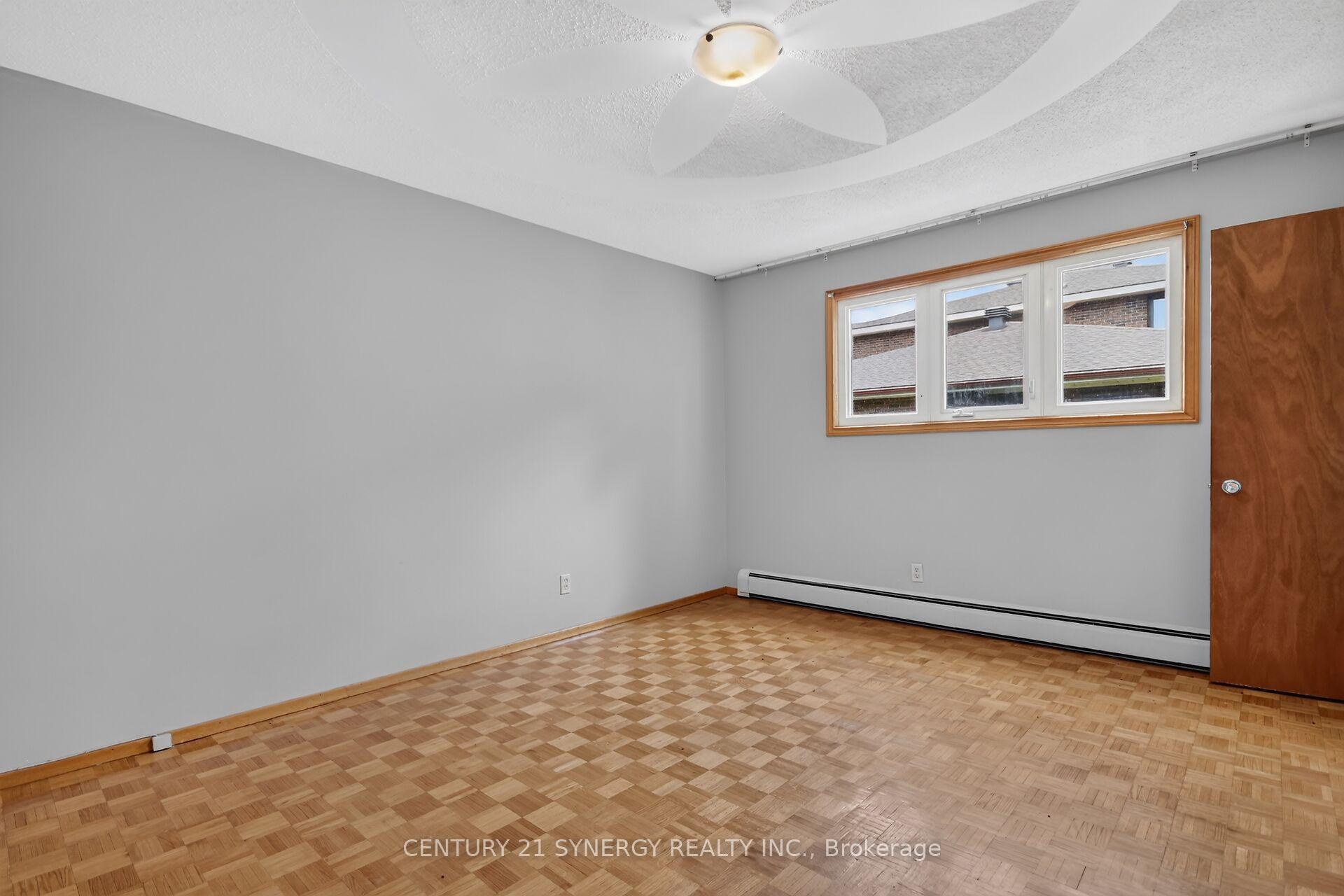 Photo 12 of 974 Greenbriar Avenue, Ottawa, Carleton Heights — HOMEH
