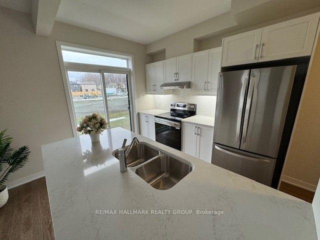 Photo 7 of 521 Galanthus Walk, Ottawa, Kanata - Morgan's Grant/South March — HOMEH
