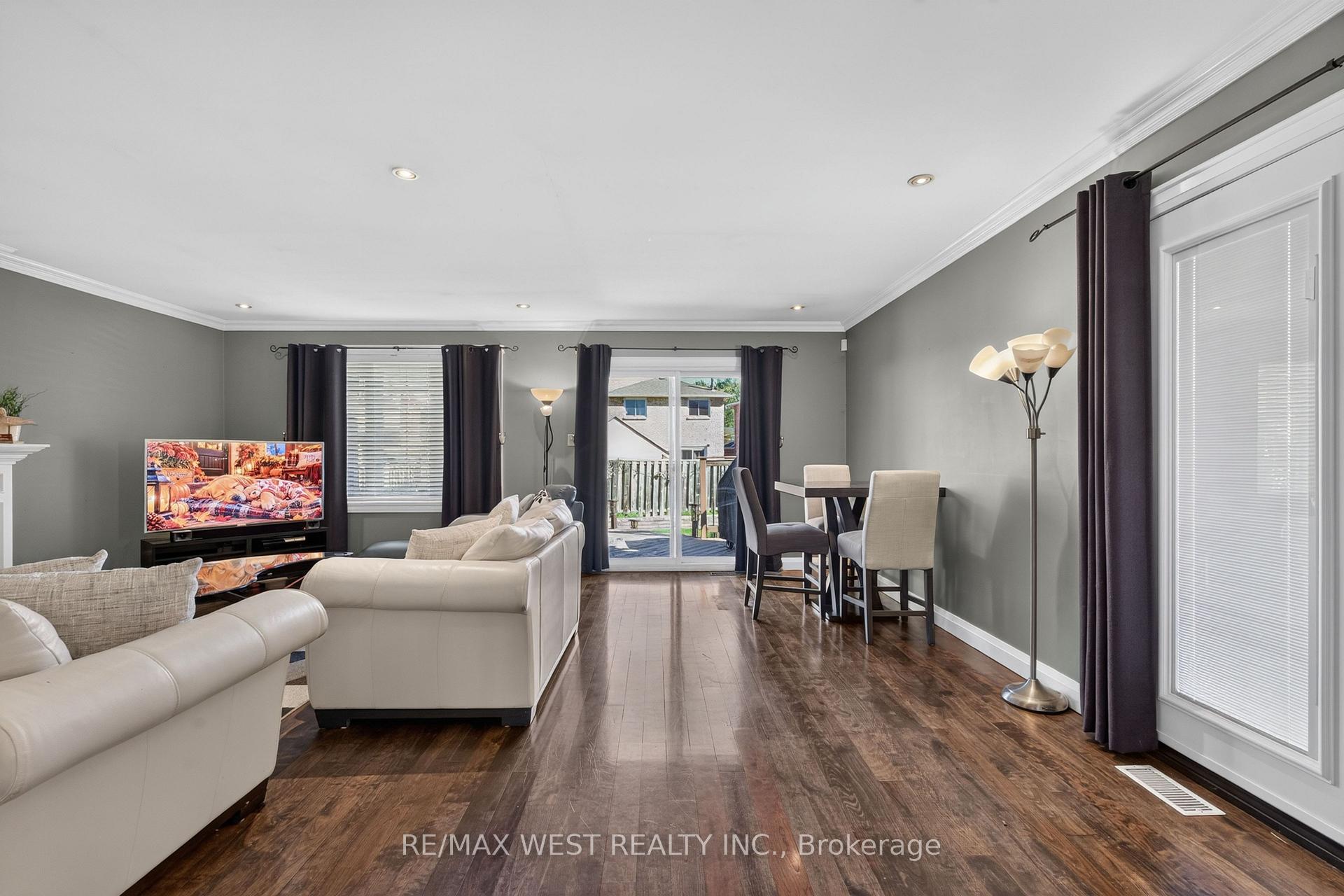 Photo 13 of 507 Alder Court, Pickering, Amberlea — HOMEH