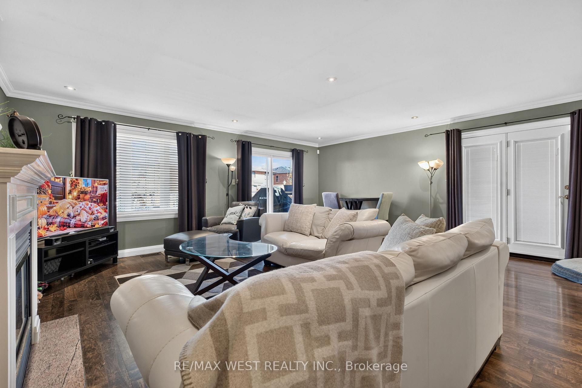 Photo 17 of 507 Alder Court, Pickering, Amberlea — HOMEH