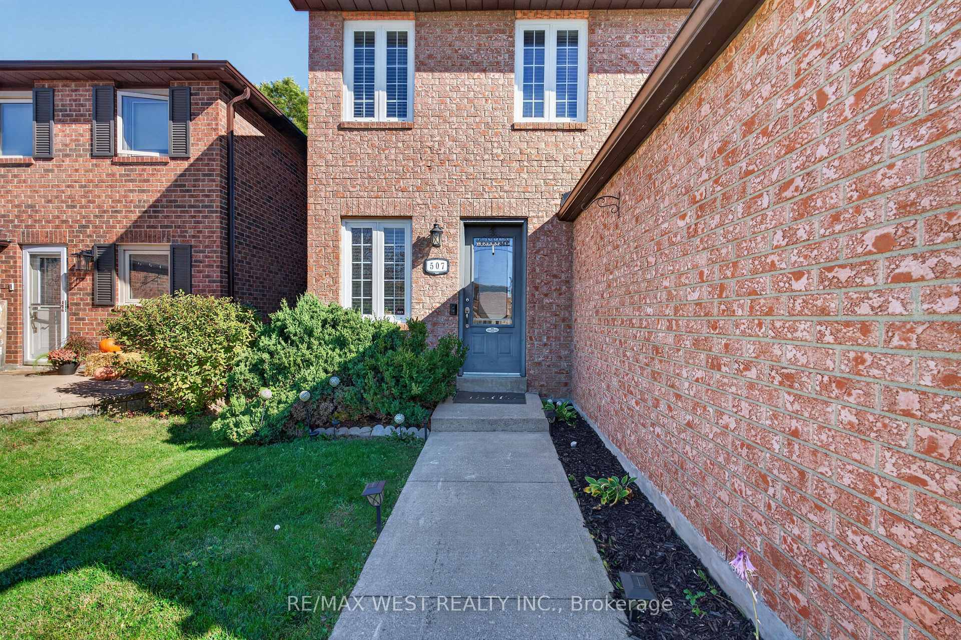 Photo 44 of 507 Alder Court, Pickering, Amberlea — HOMEH