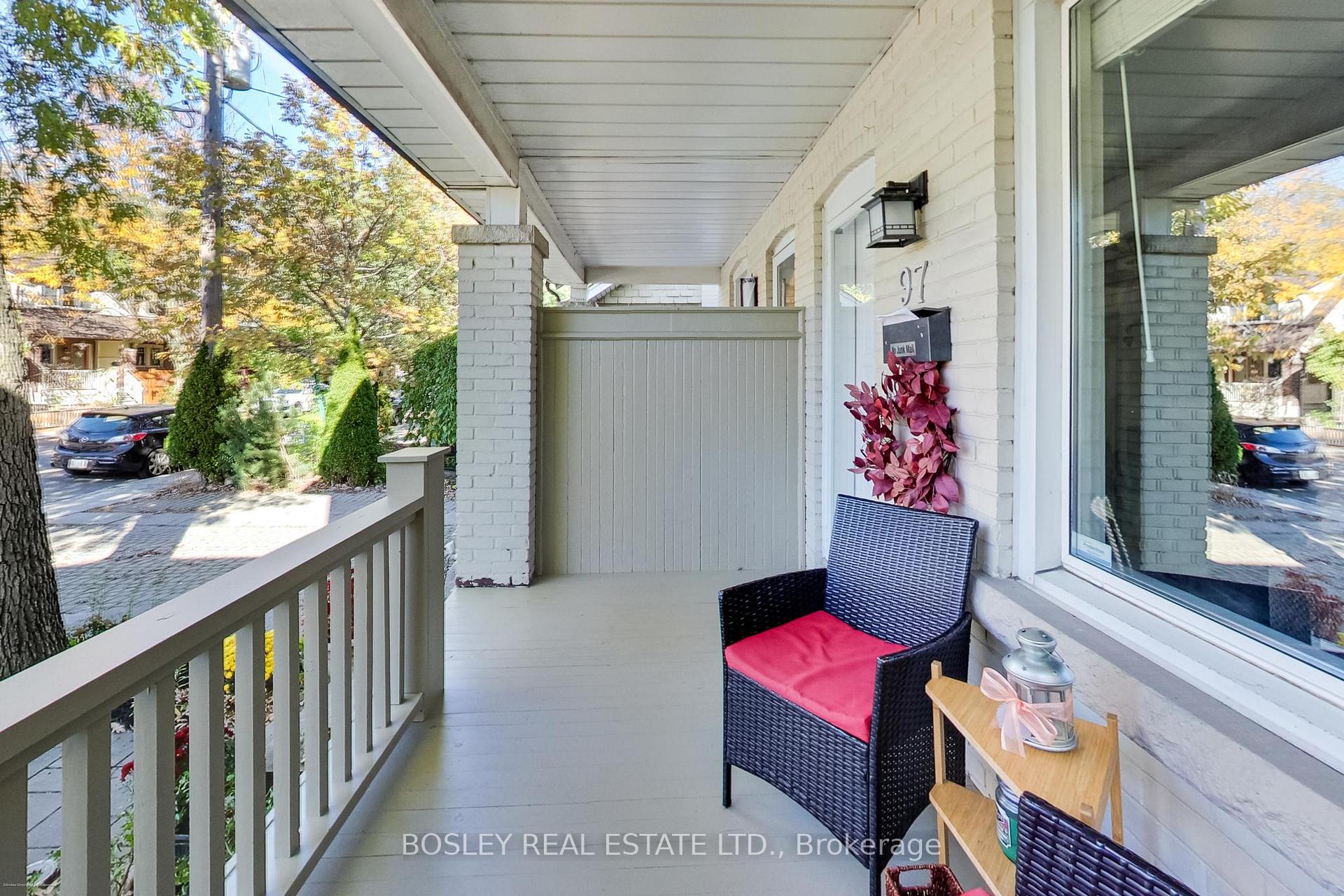 Photo 4 of 97 Oakcrest Avenue, Toronto, East End-Danforth — HOMEH
