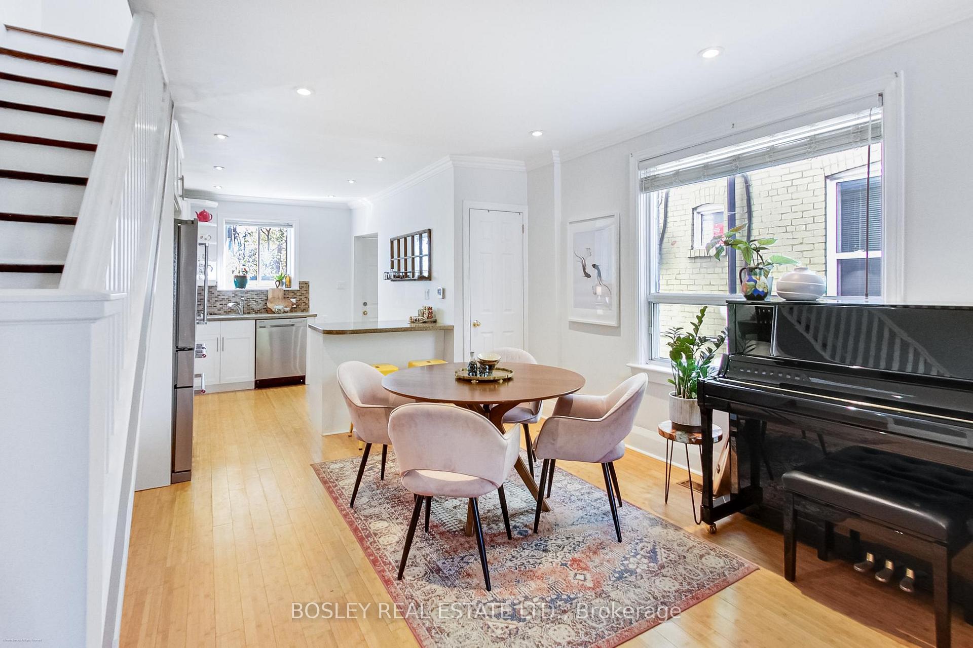 Photo 10 of 97 Oakcrest Avenue, Toronto, East End-Danforth — HOMEH