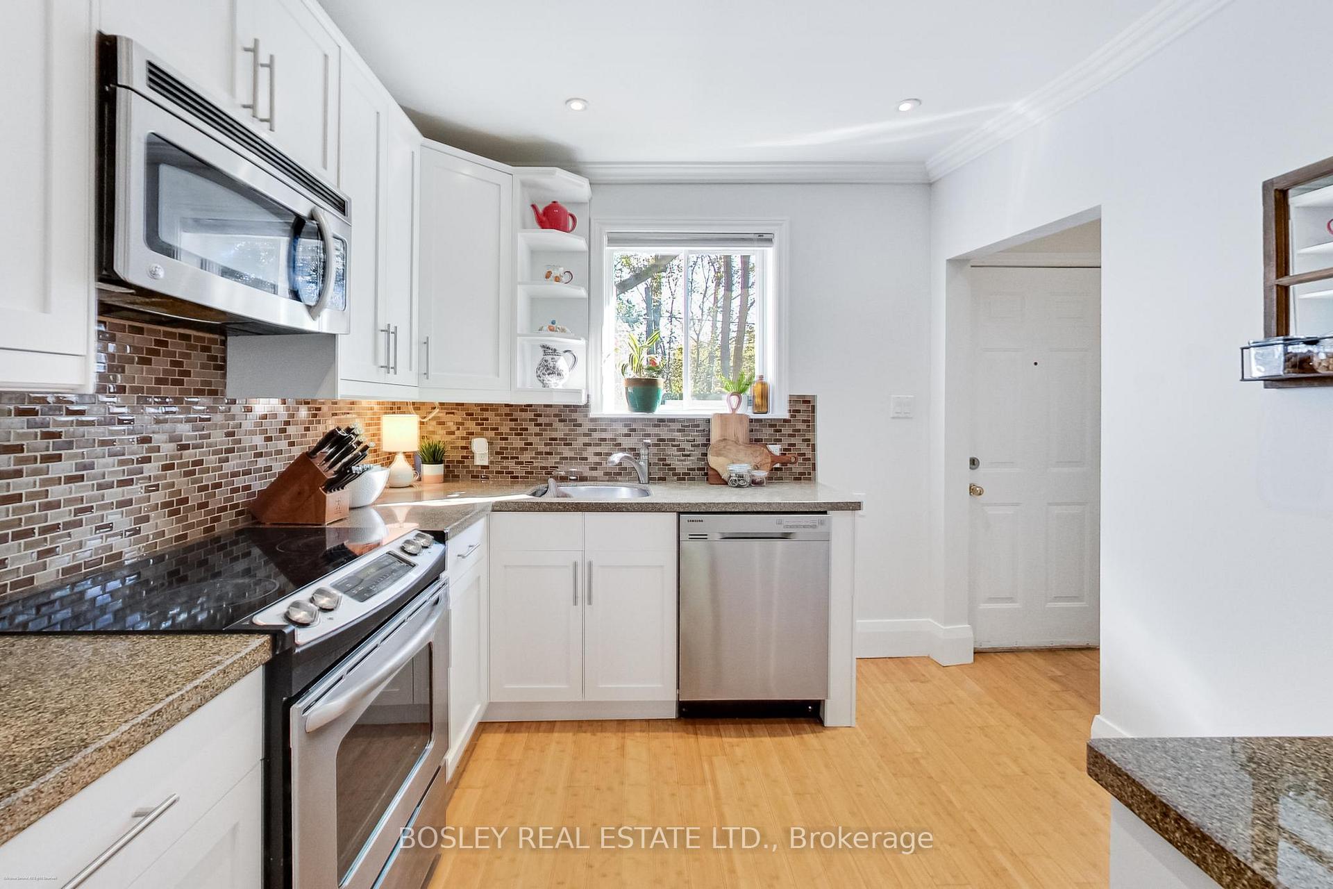 Photo 14 of 97 Oakcrest Avenue, Toronto, East End-Danforth — HOMEH