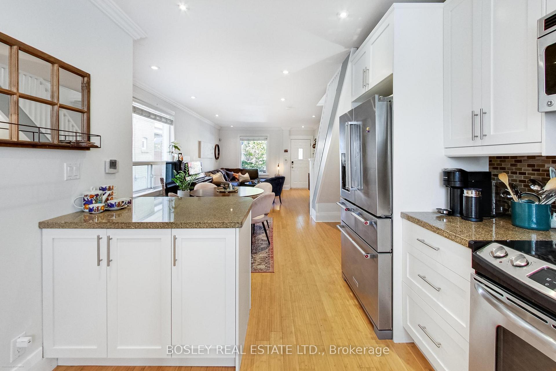 Photo 15 of 97 Oakcrest Avenue, Toronto, East End-Danforth — HOMEH