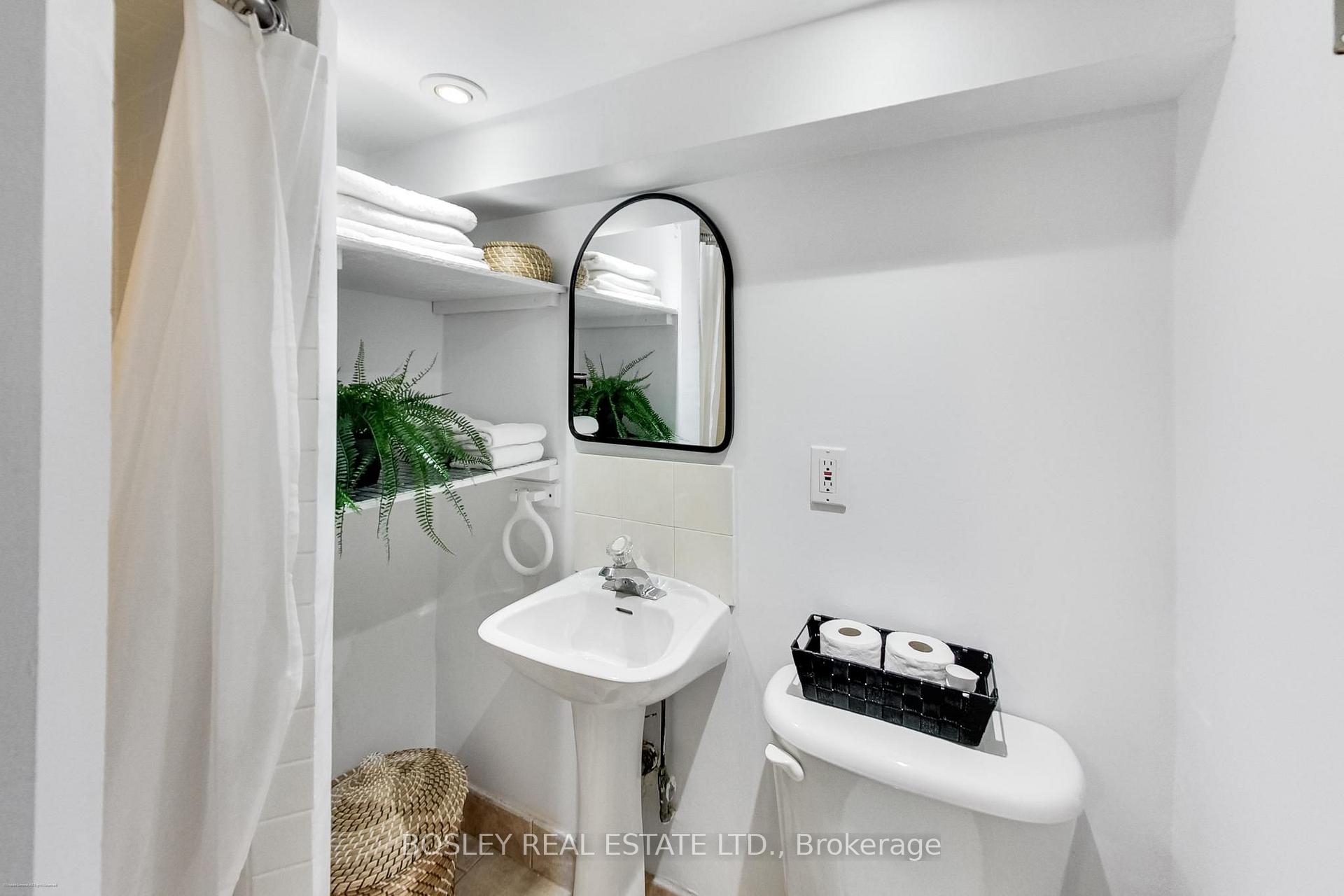 Photo 33 of 97 Oakcrest Avenue, Toronto, East End-Danforth — HOMEH