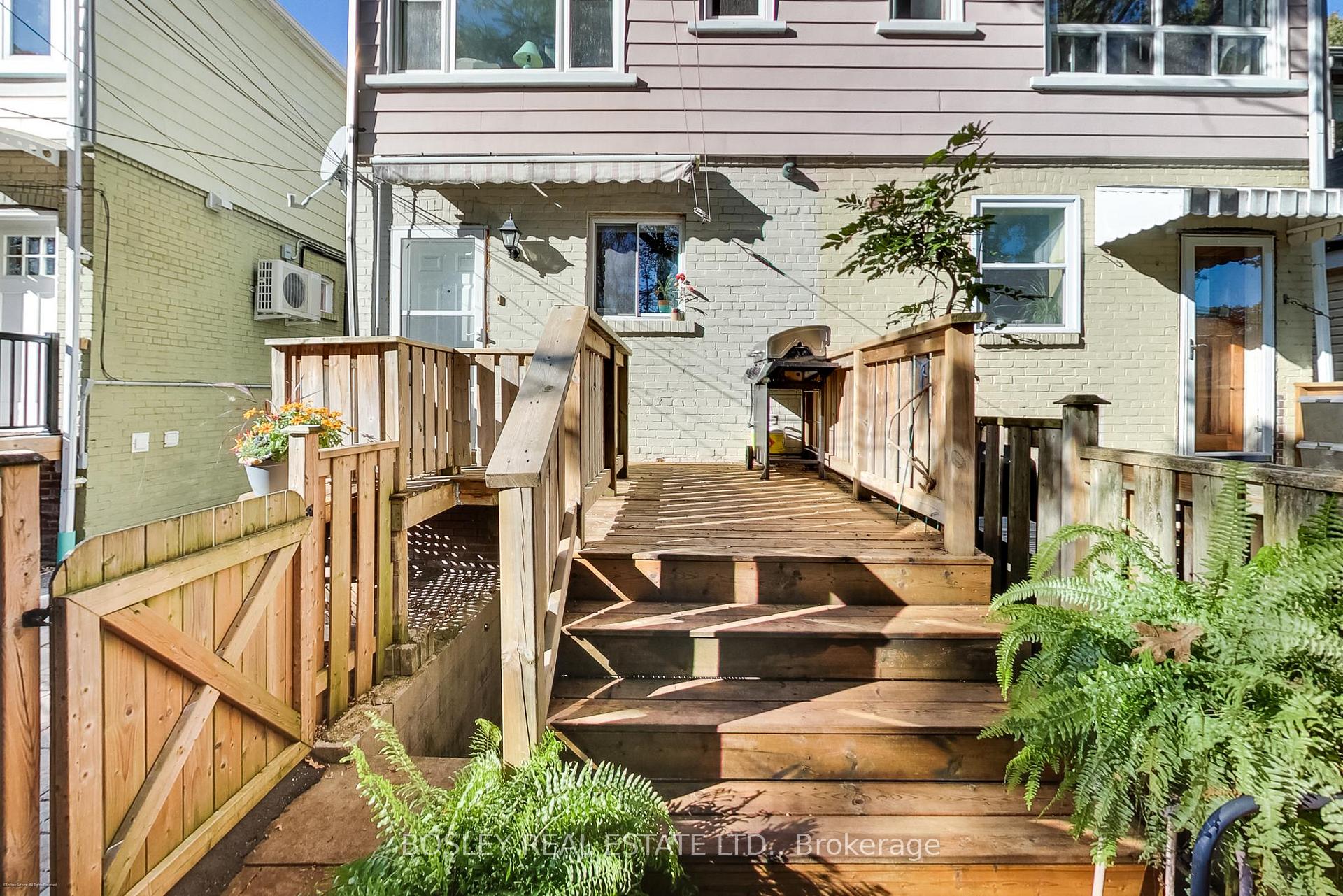 Photo 37 of 97 Oakcrest Avenue, Toronto, East End-Danforth — HOMEH