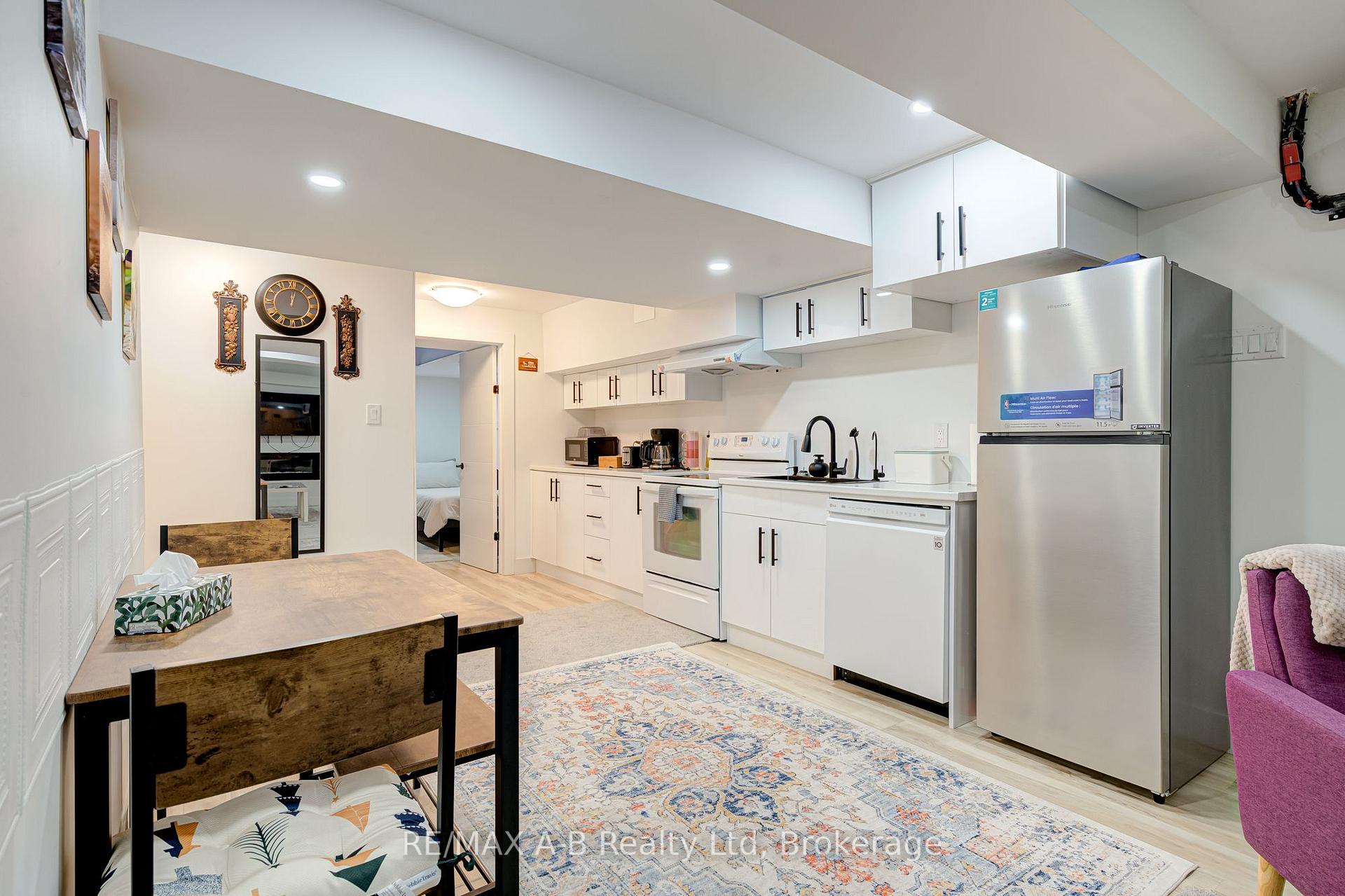 Photo 5 of 258 Bradshaw Drive, Stratford — HOMEH