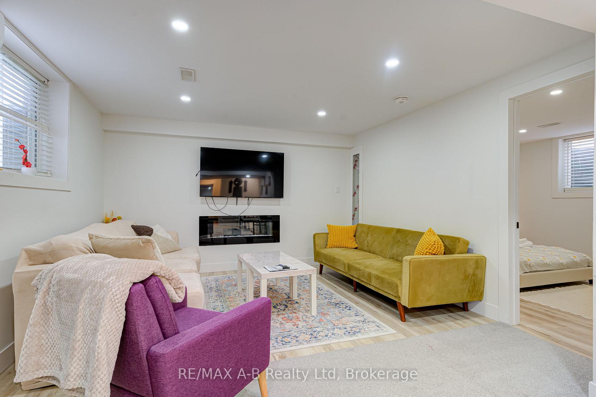 Photo 6 of 258 Bradshaw Drive, Stratford — HOMEH