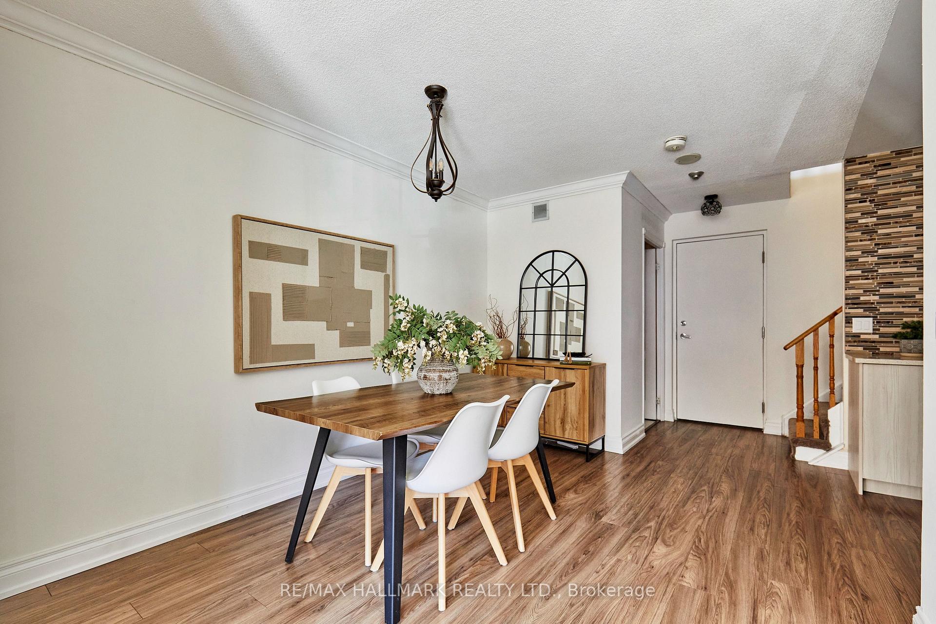 Photo 3 of Unit 305, 1400 The Esplanade Centre N, Pickering, Town Centre — HOMEH