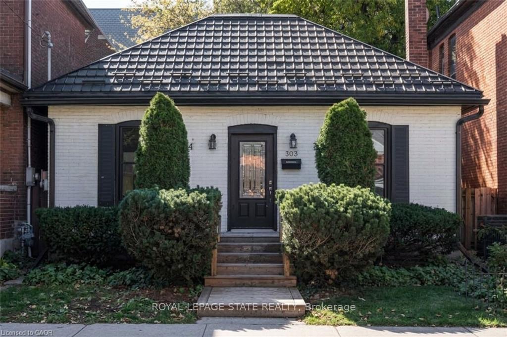 Front of 303 Charlton Avenue W
