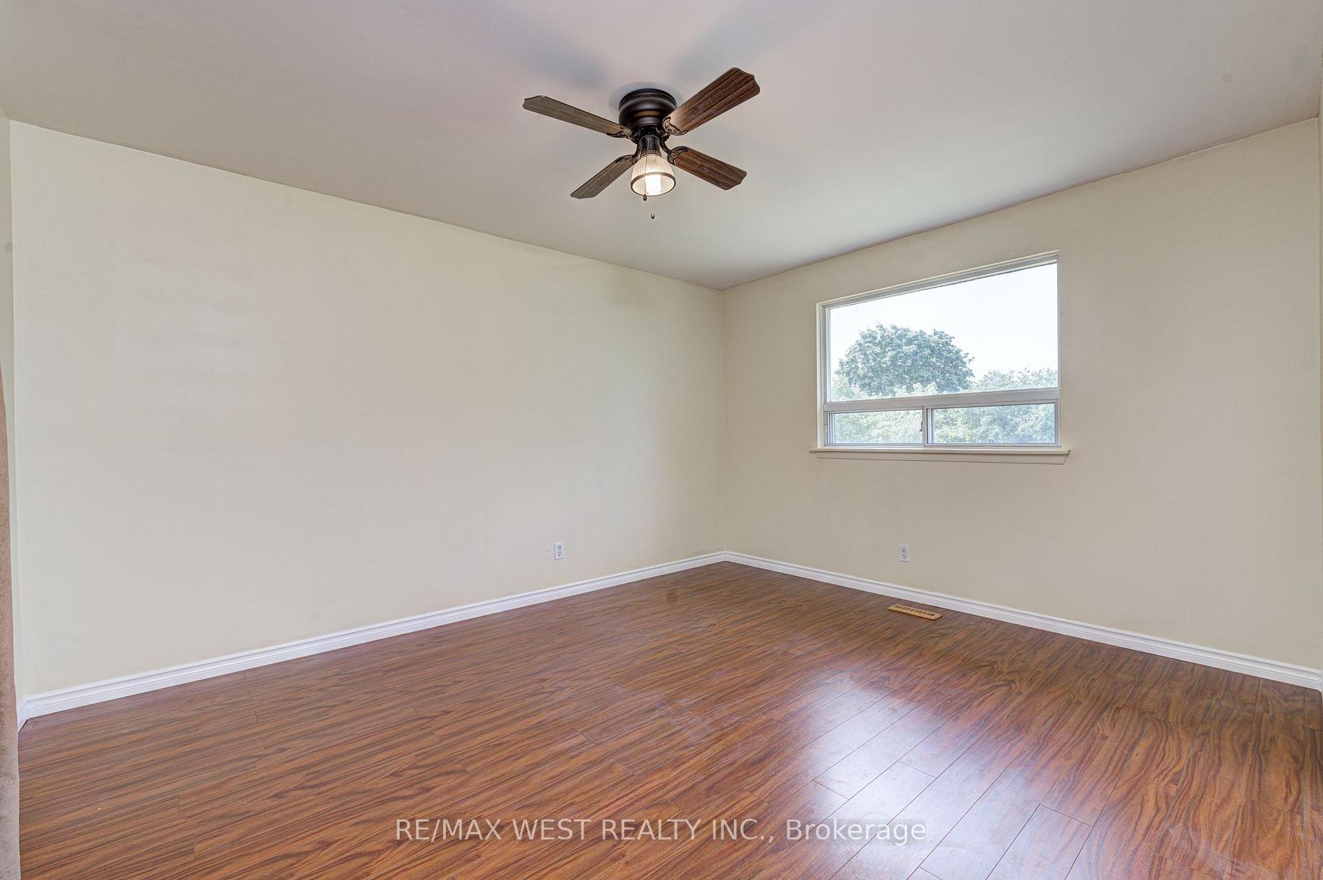 Photo 12 of Unit Upper Lvl, 18 Glenforest Road, Brampton, Northgate — HOMEH