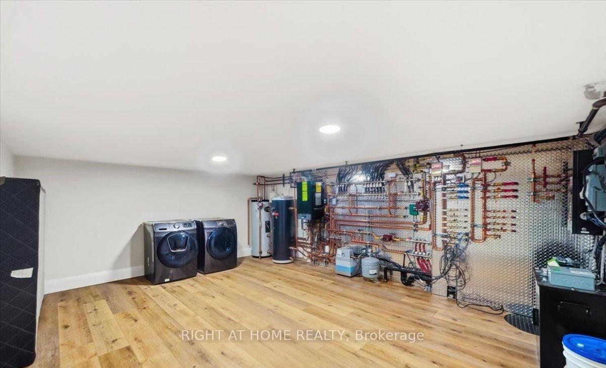 Photo 36 of 79 Wilson Street E, Oakville, Central — HOMEH