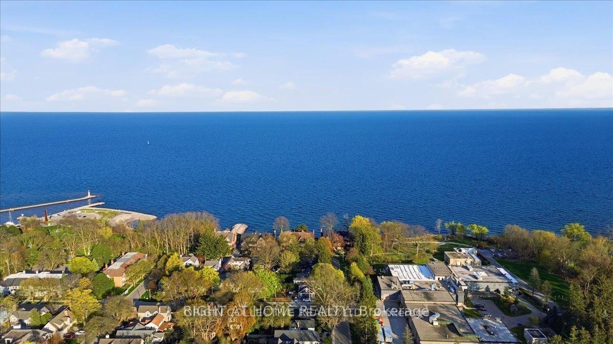 Photo 37 of 79 Wilson Street E, Oakville, Central — HOMEH