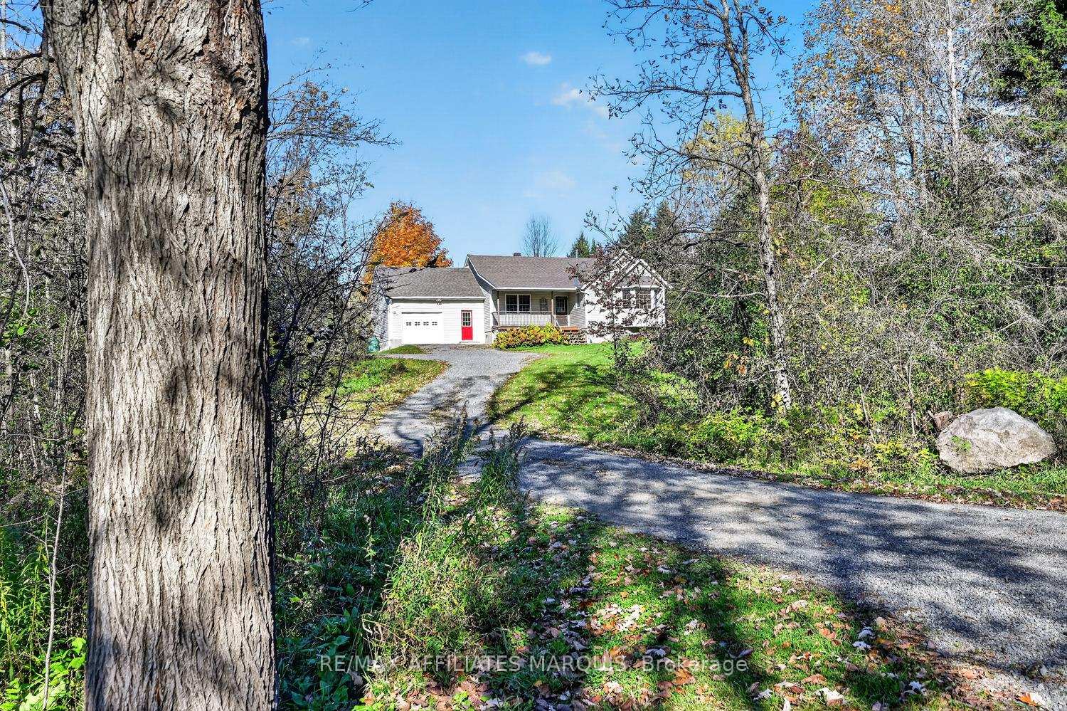 Photo of 240 Noonan Road S