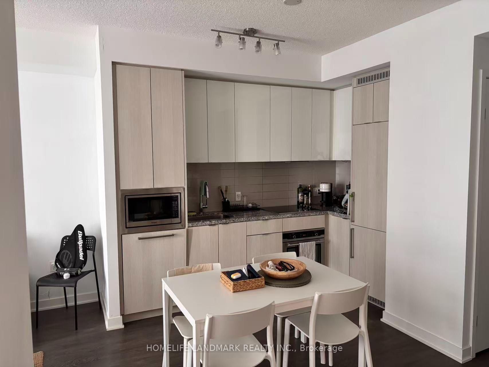 Photo 4 of Unit 2603, 125 Blue Jays Way, Toronto, Waterfront Communities — HOMEH