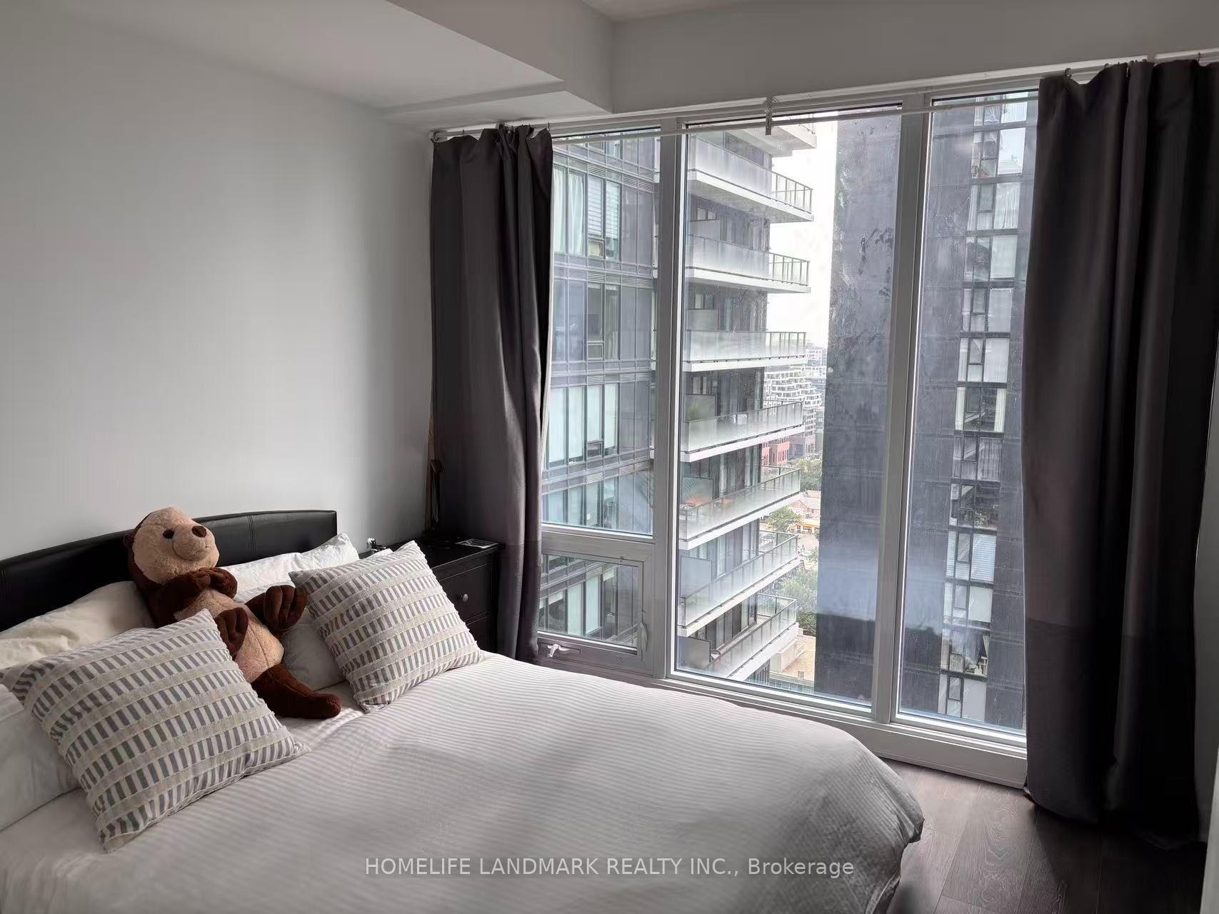 Photo 5 of Unit 2603, 125 Blue Jays Way, Toronto, Waterfront Communities — HOMEH