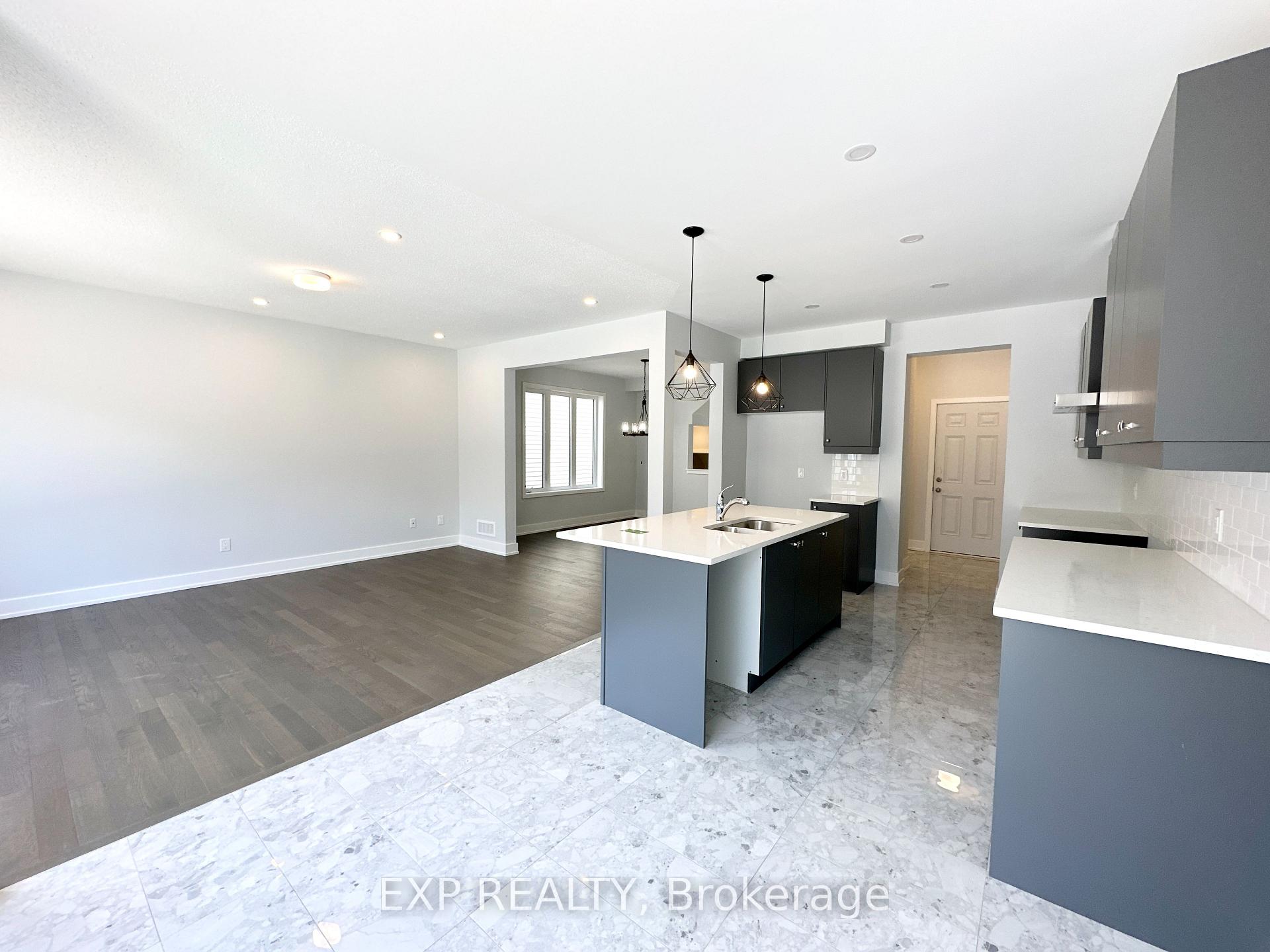 Photo 7 of 623 Cygnus Street, Ottawa, Barrhaven - Half Moon Bay — HOMEH