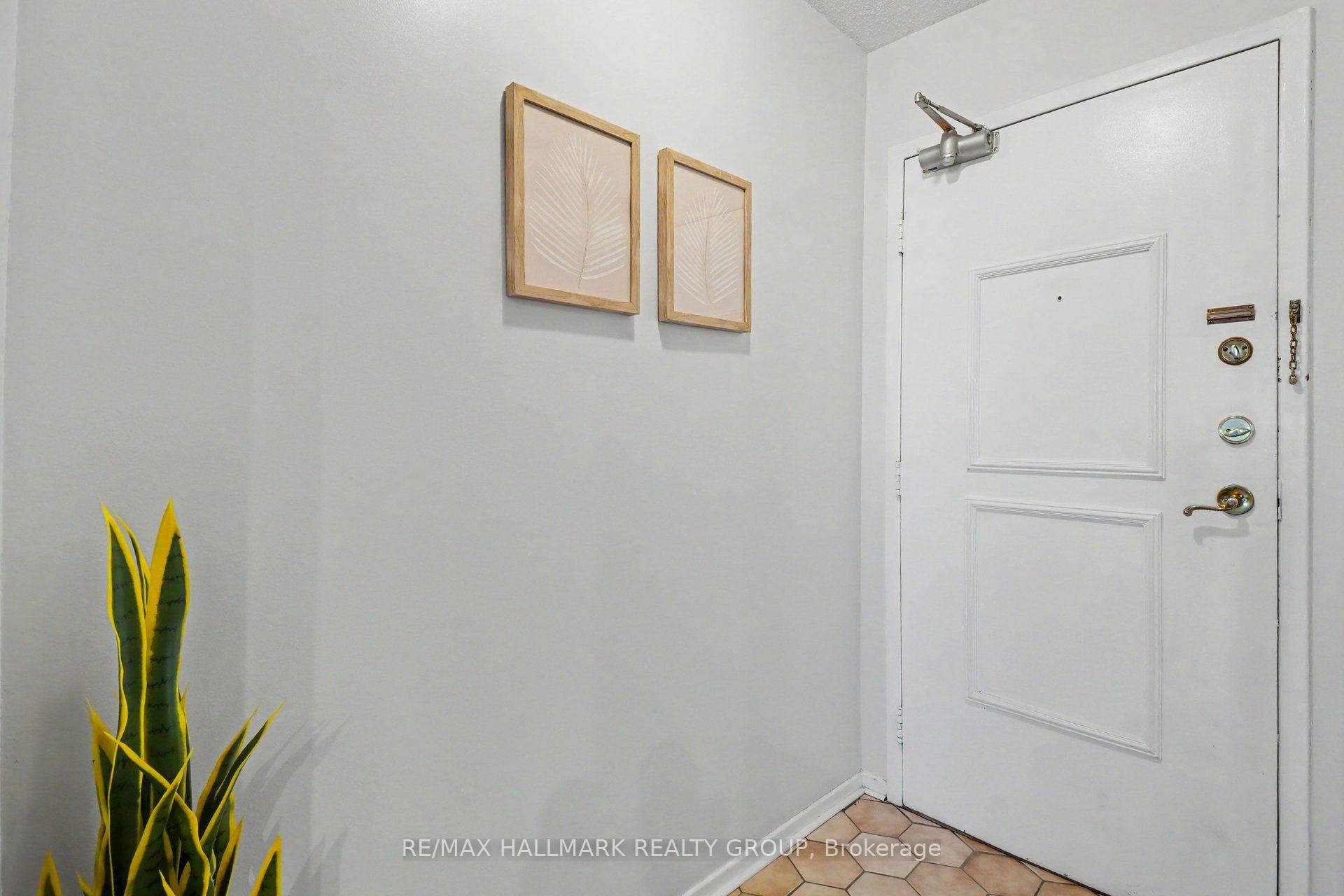 Photo 3 of Unit 401, 2630 Southvale Crescent, Ottawa, Sheffield Glen/Industrial Park — HOMEH