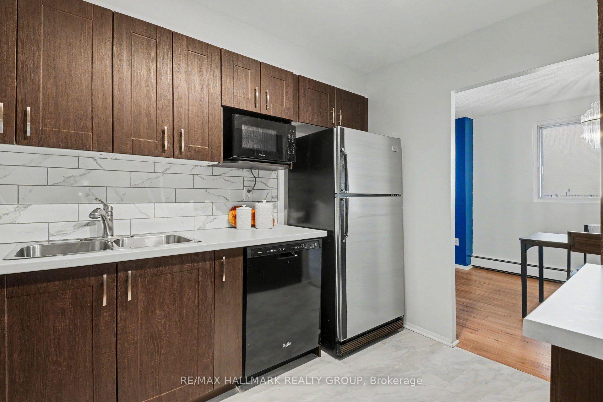 Photo 11 of Unit 401, 2630 Southvale Crescent, Ottawa, Sheffield Glen/Industrial Park — HOMEH