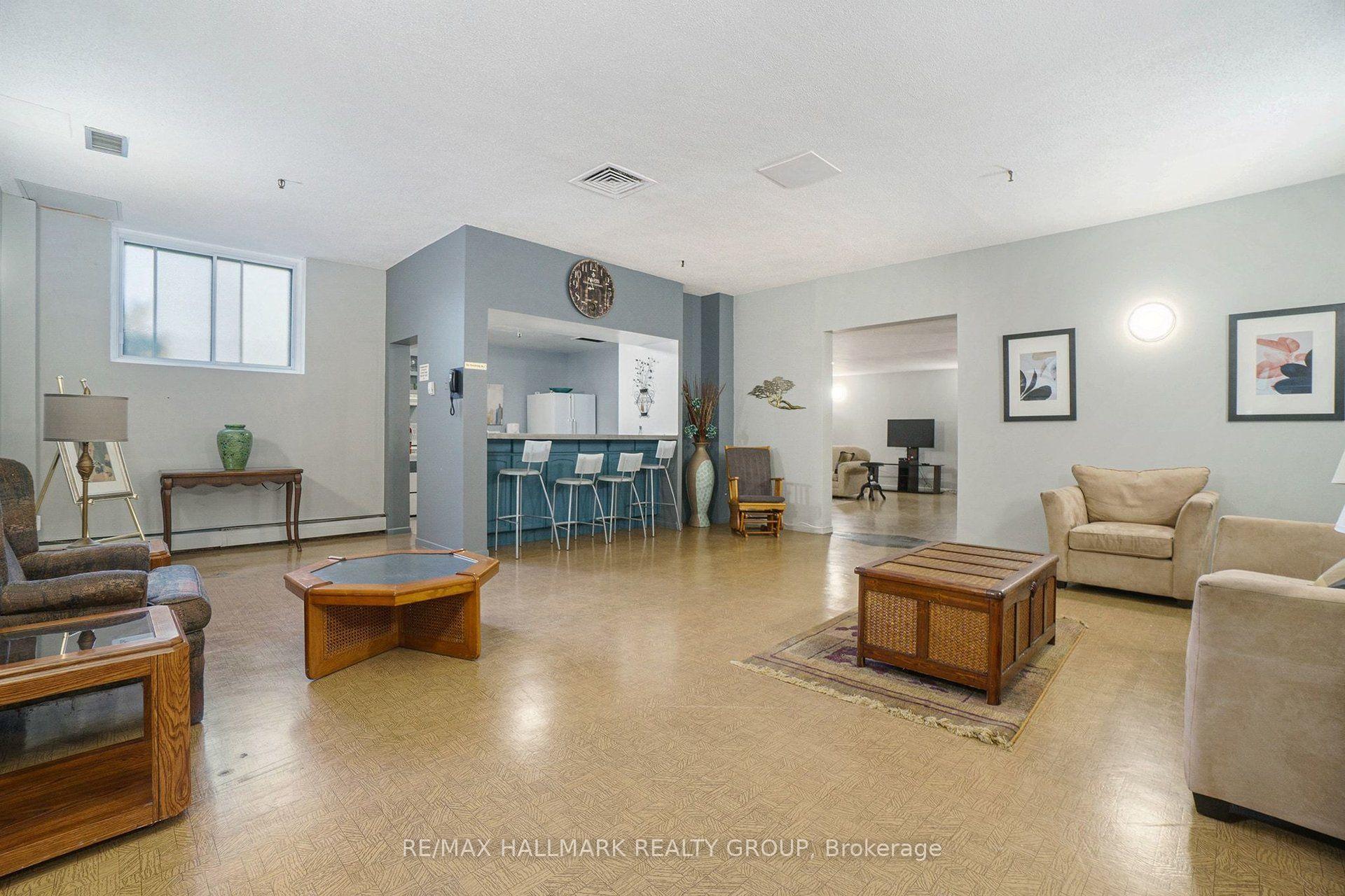 Photo 22 of Unit 401, 2630 Southvale Crescent, Ottawa, Sheffield Glen/Industrial Park — HOMEH