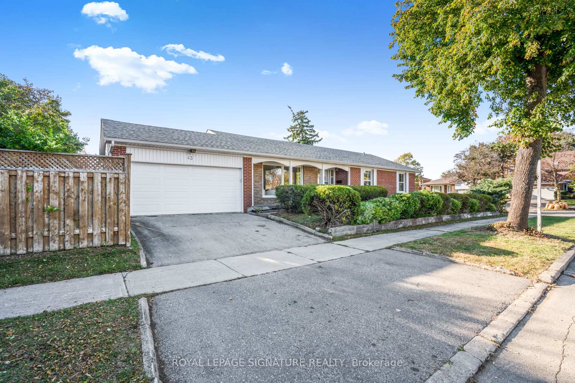 Photo 1 of 43 Kathrose Drive, North York, Pleasant View — HOMEH