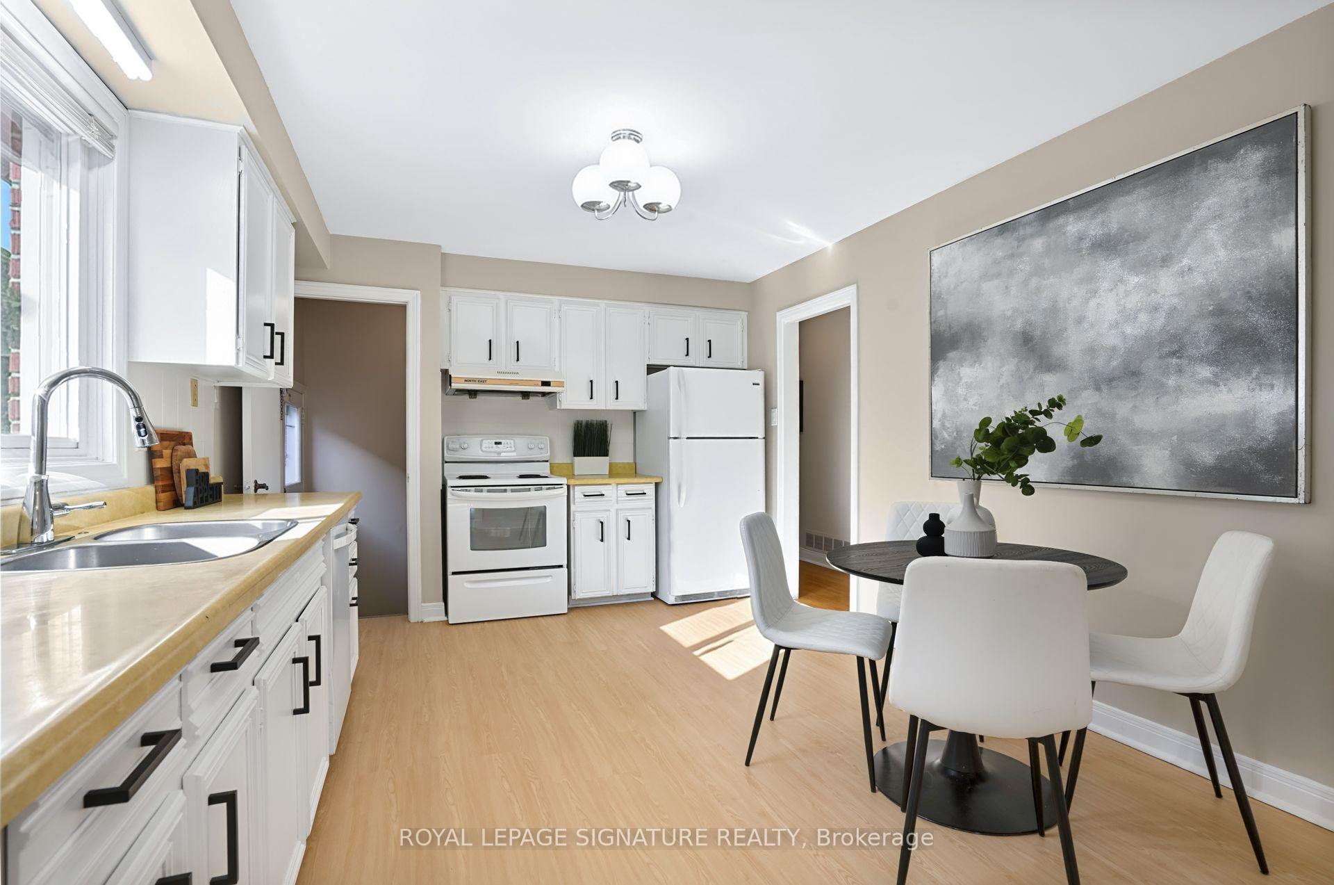 Photo 6 of 43 Kathrose Drive, North York, Pleasant View — HOMEH