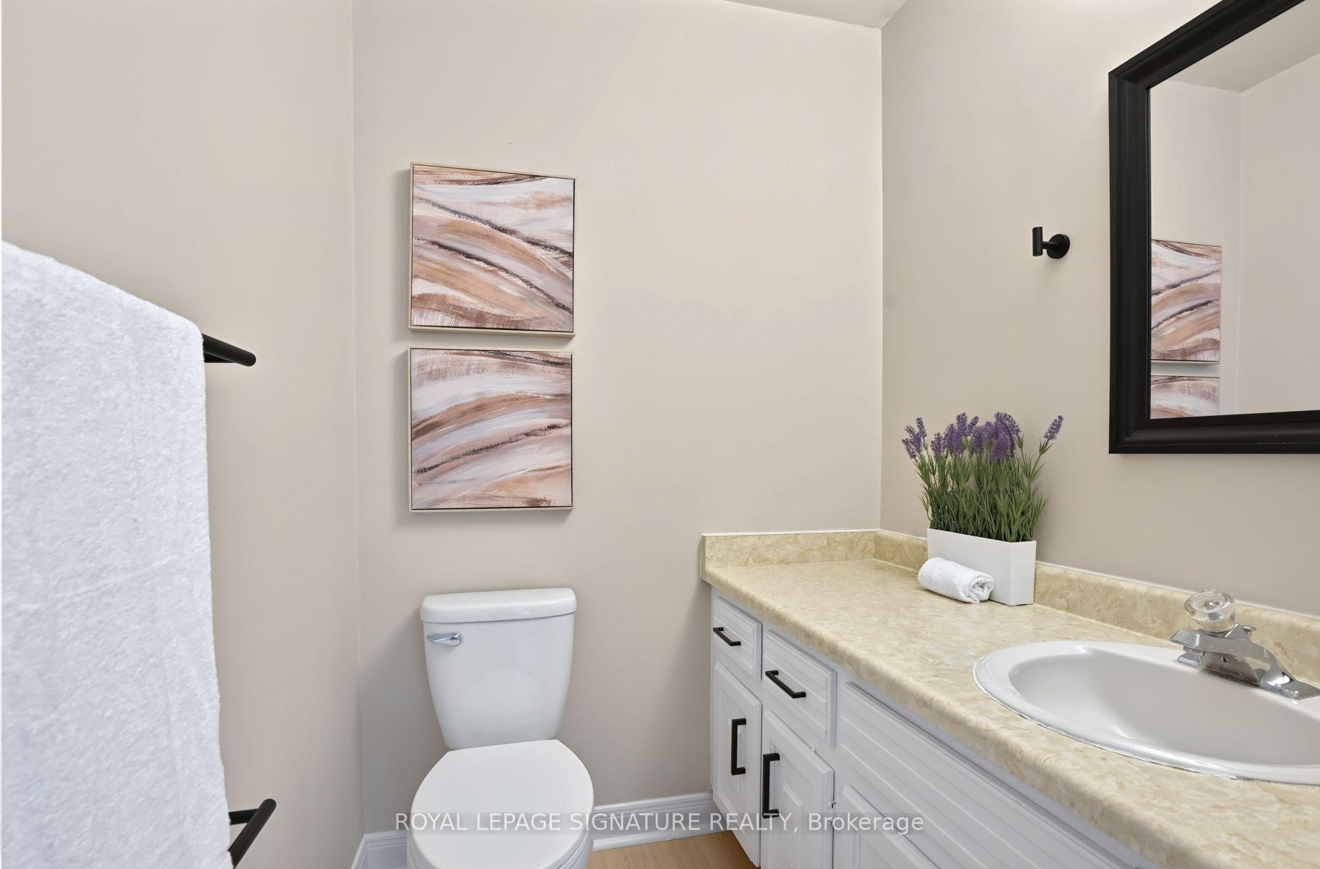 Photo 9 of 43 Kathrose Drive, North York, Pleasant View — HOMEH