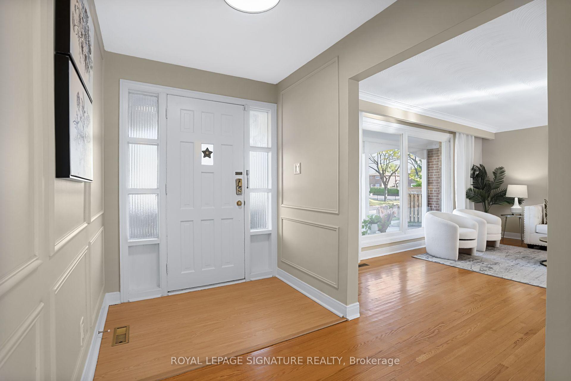 Photo 5 of 43 Kathrose Drive, North York, Pleasant View — HOMEH