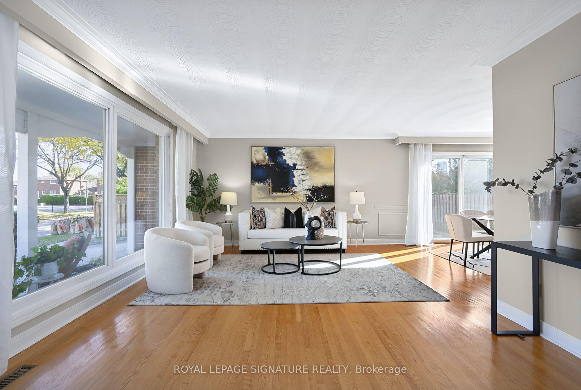 Photo 7 of 43 Kathrose Drive, North York, Pleasant View — HOMEH