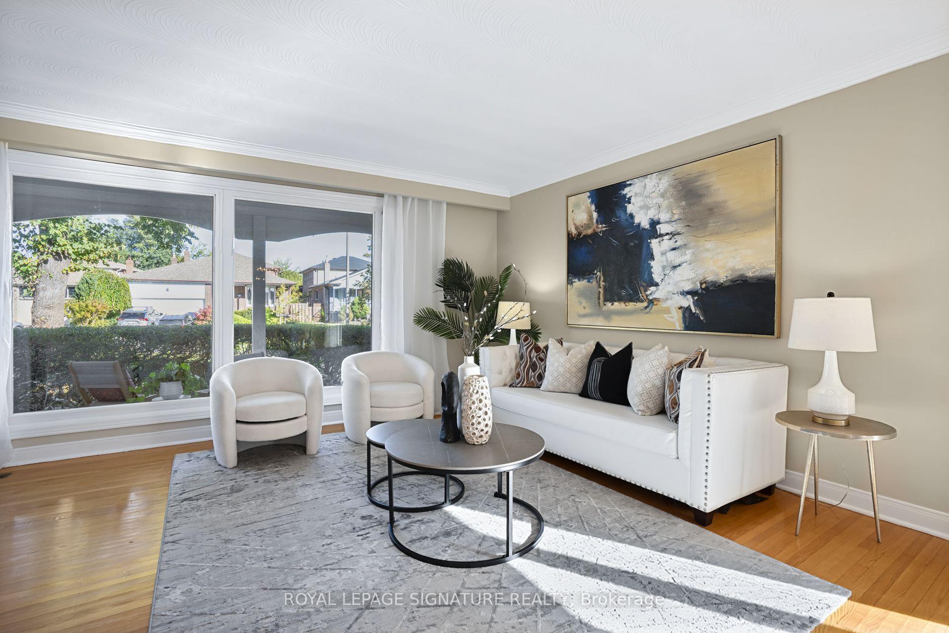 Photo 10 of 43 Kathrose Drive, North York, Pleasant View — HOMEH