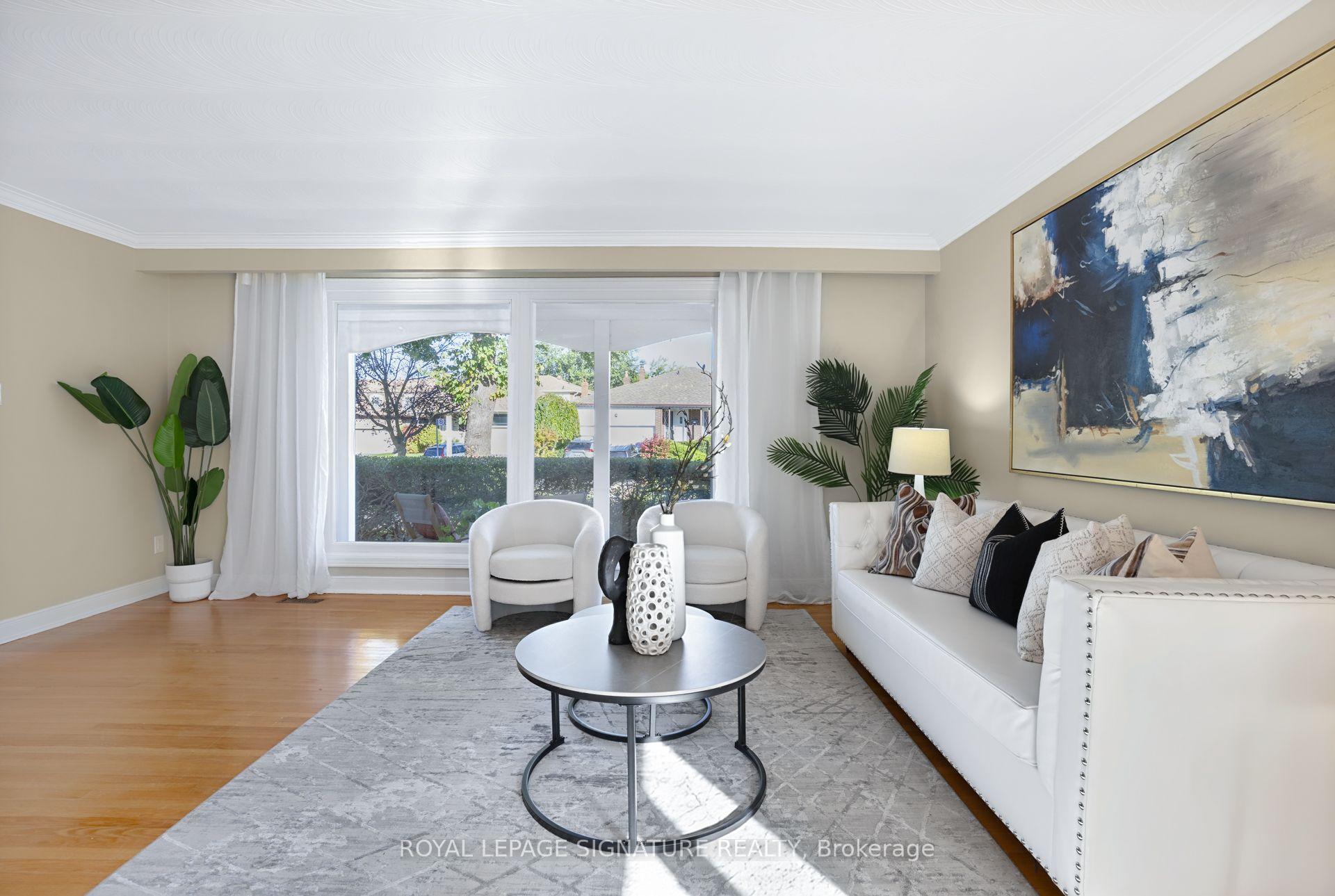 Photo 15 of 43 Kathrose Drive, North York, Pleasant View — HOMEH