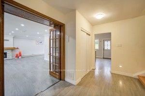 Photo 7 of 12 Westgate Boulevard, King, King City — HOMEH