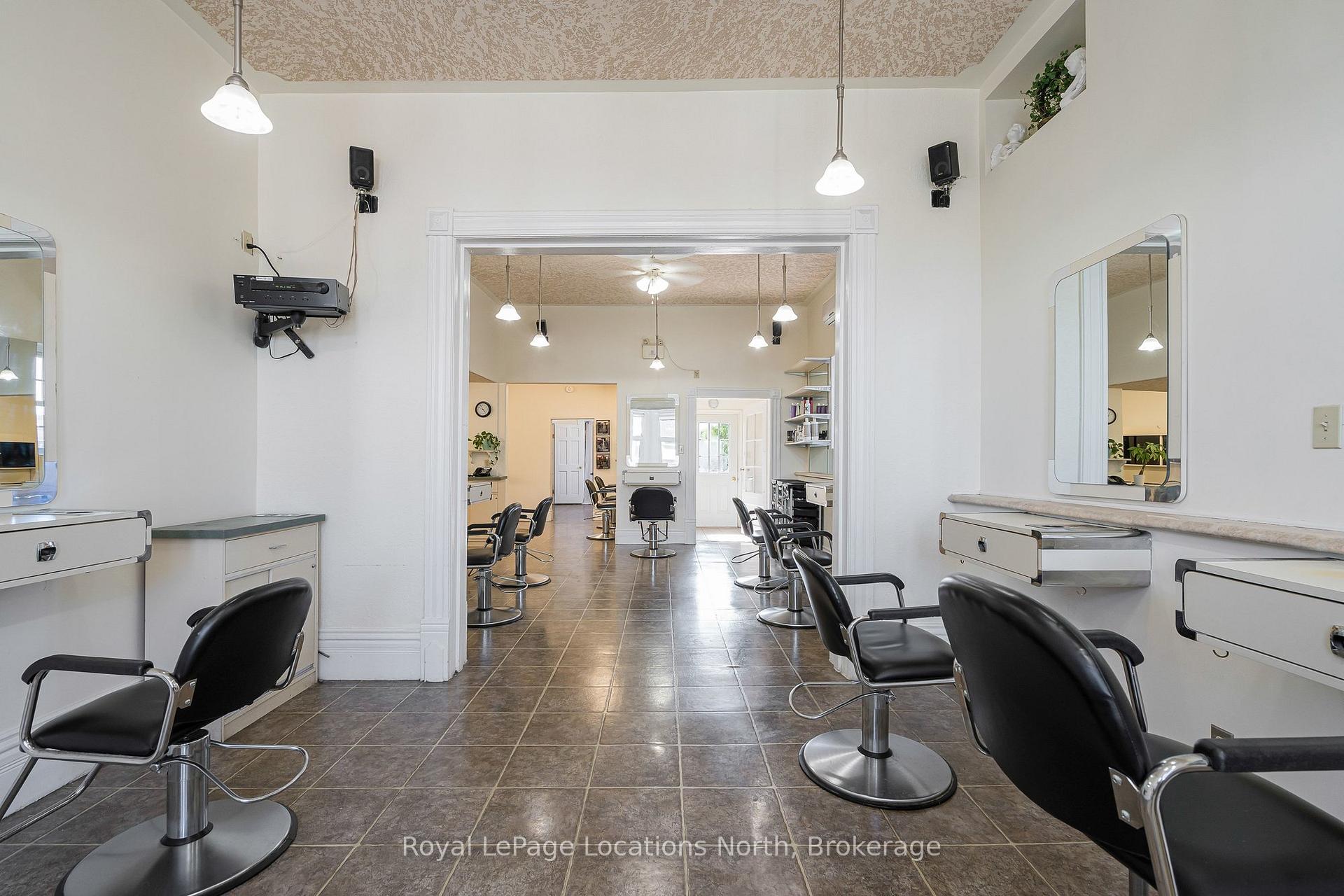 Photo 8 of 36 Saint Marie Street, Collingwood — HOMEH