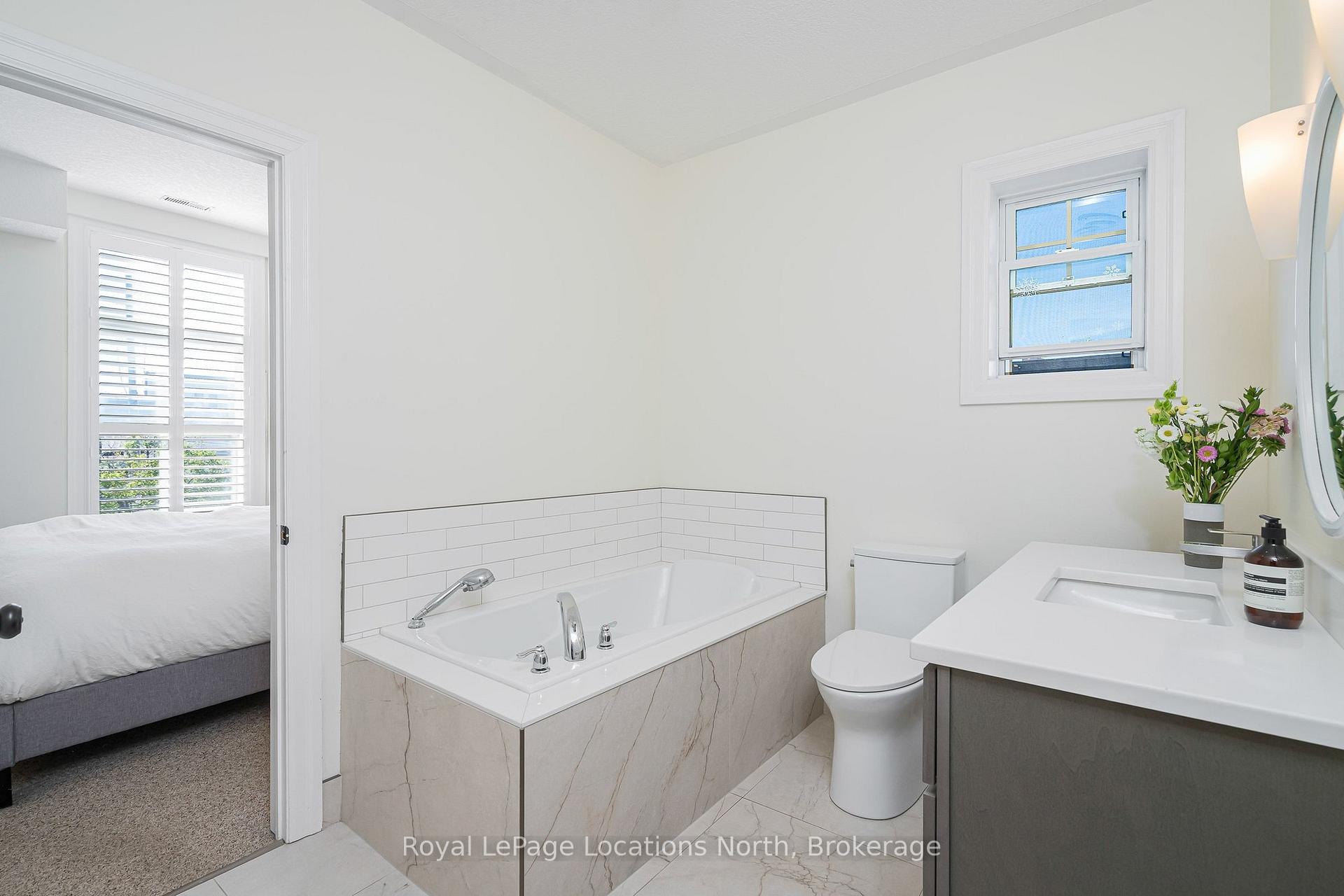 Photo 21 of 36 Saint Marie Street, Collingwood — HOMEH