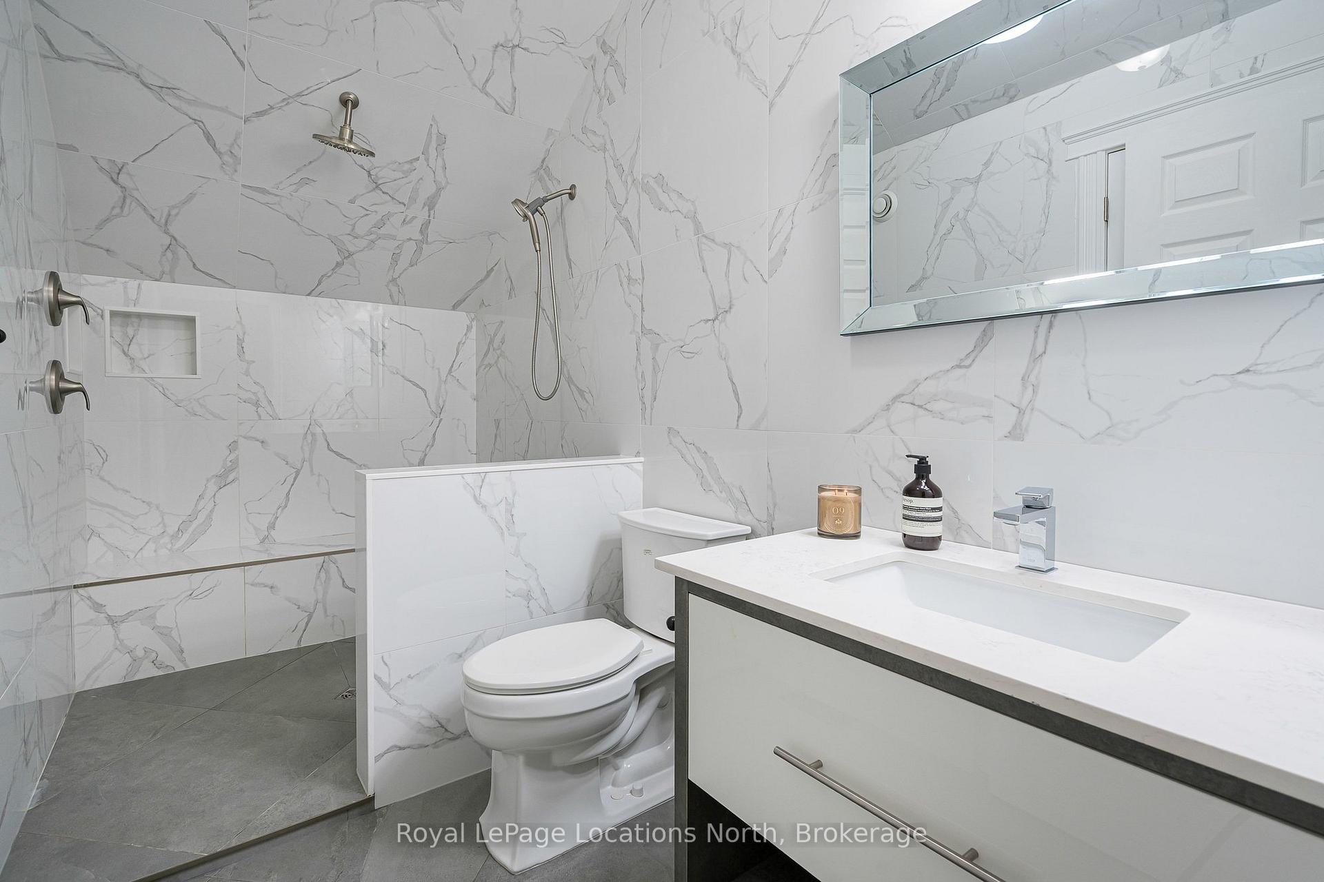 Photo 24 of 36 Saint Marie Street, Collingwood — HOMEH