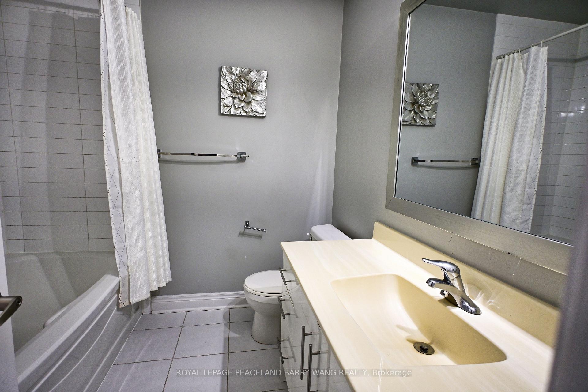 Photo 5 of Unit 57, 1812 Burnhamthorpe Road E, Mississauga, Applewood — HOMEH