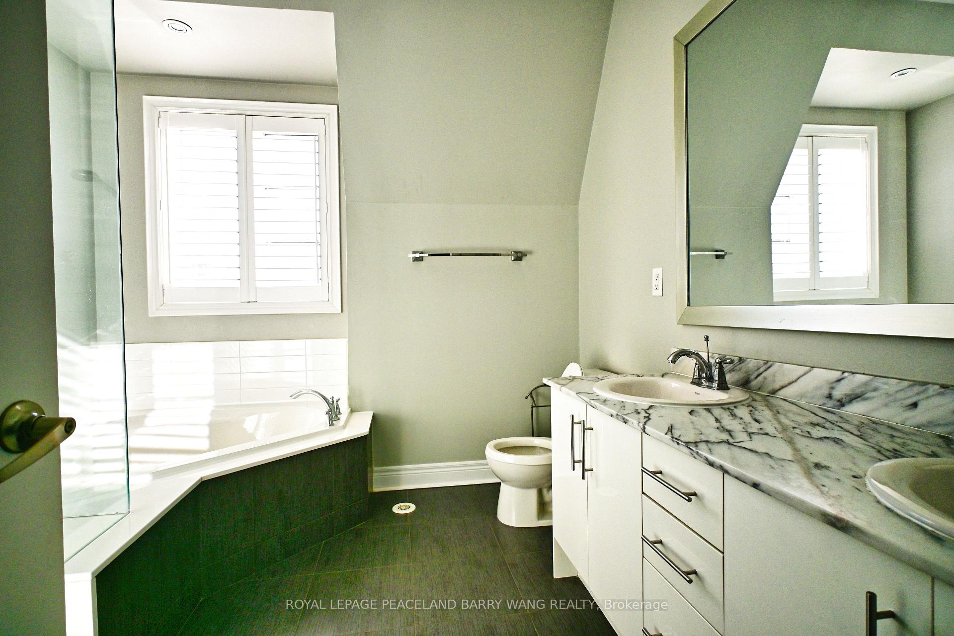 Photo 9 of Unit 57, 1812 Burnhamthorpe Road E, Mississauga, Applewood — HOMEH