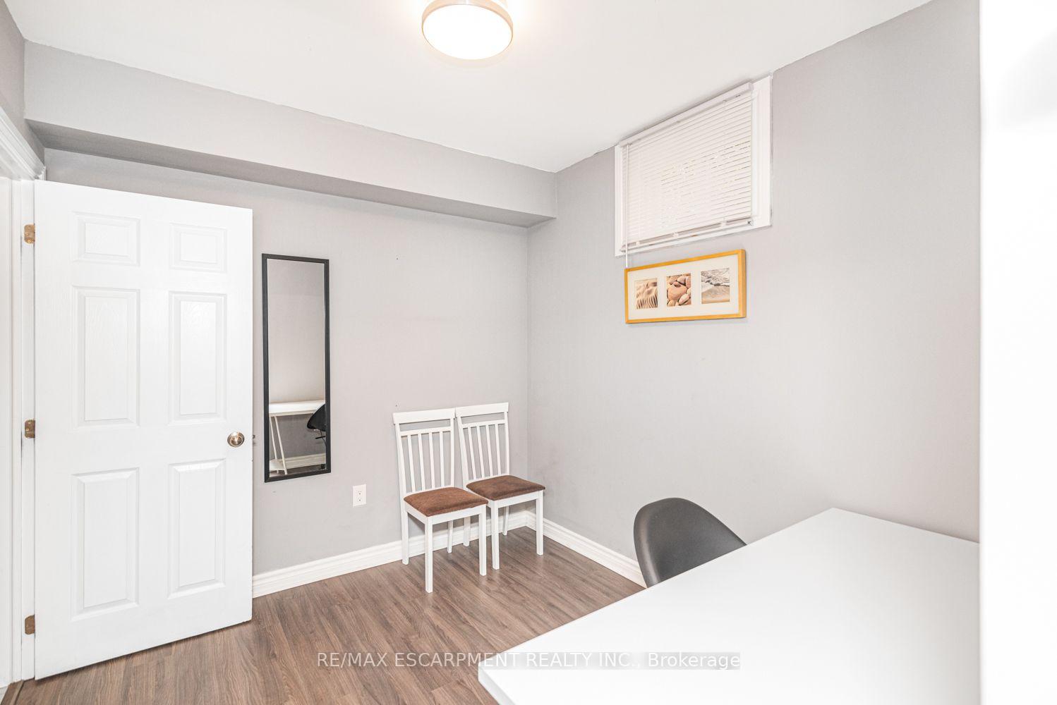 Photo 4 of Unit B, 70 Palace Street, Brantford, Downtown Core — HOMEH